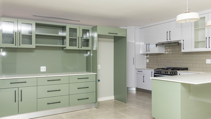 3 Bedroom Property for Sale in Fraaiuitsig Western Cape